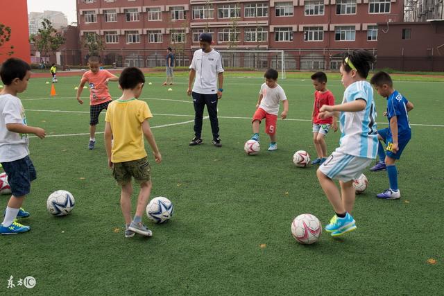阿森纳强势胜那不勒斯，厄德高绝杀助球队连胜五场